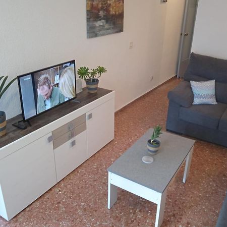 Edificio Gijon Newly Renovated Two-Bedroom Apartment Benidorm Kültér fotó